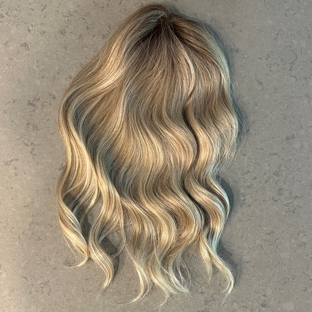 Belle Tress Butterbeer Blonde Wavy 4 Clip Hair Topper